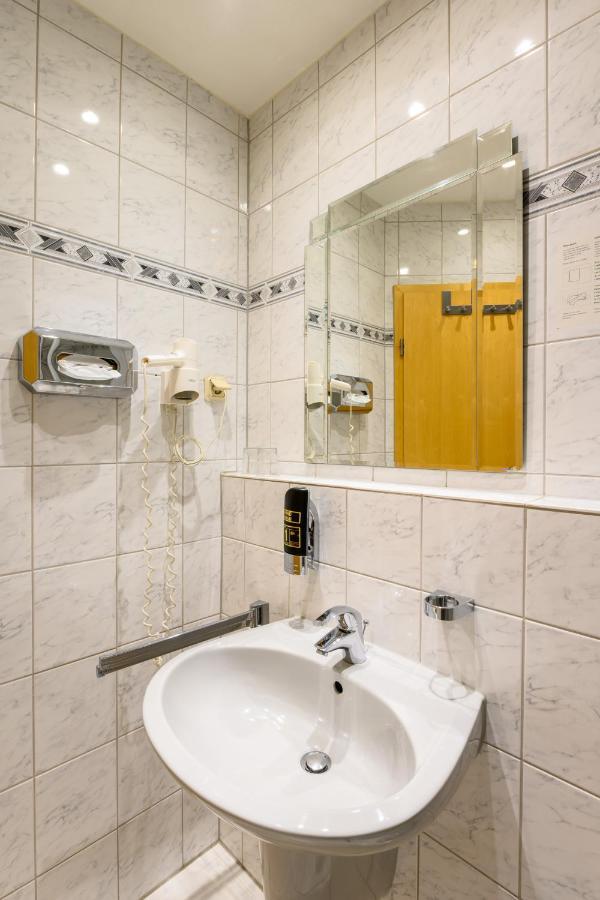 Hotel Glockengasse Colonia Esterno foto